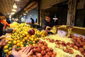 بازار تره‌بار همدان در تکاپوی یلدا