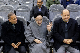 محمد شریعتمداری و سید محمد خاتمی در مراسم ختم سید محمود فیض اردکانی