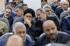 سید محمد بطحایی و سید مصطفی محقق داماد در مراسم ختم سید محمود فیض اردکانی