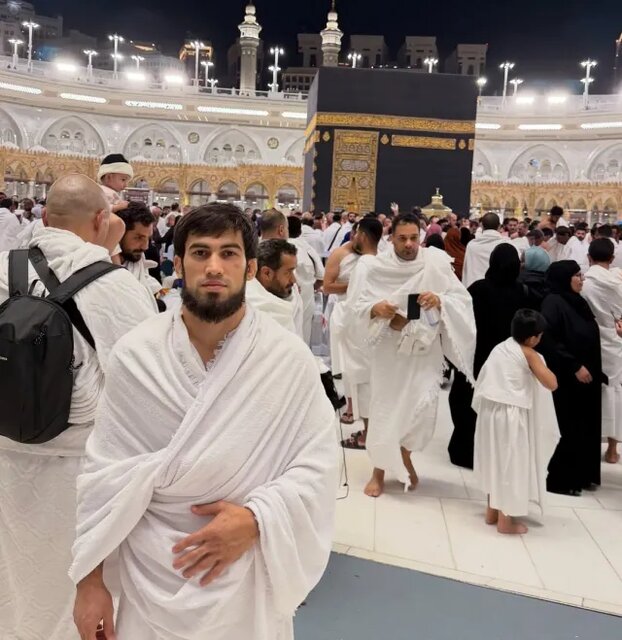 برنده روس رحمان عموزاد تغییر تابعیت داد و به مکه رفت