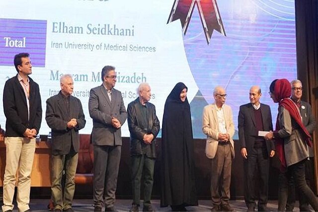 اهدای یازدهمین دوره «جایزه مغز و شناخت اهوازی» به برترین‌های حوزه شناختی