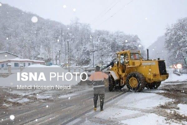 استقرار ۲۵ راهدار برای تامین ایمنی جاده‌های آستارا در زمستان