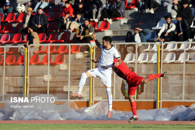 ۶ تیم دسته یک فوتبال در خطر کسر امتیاز
