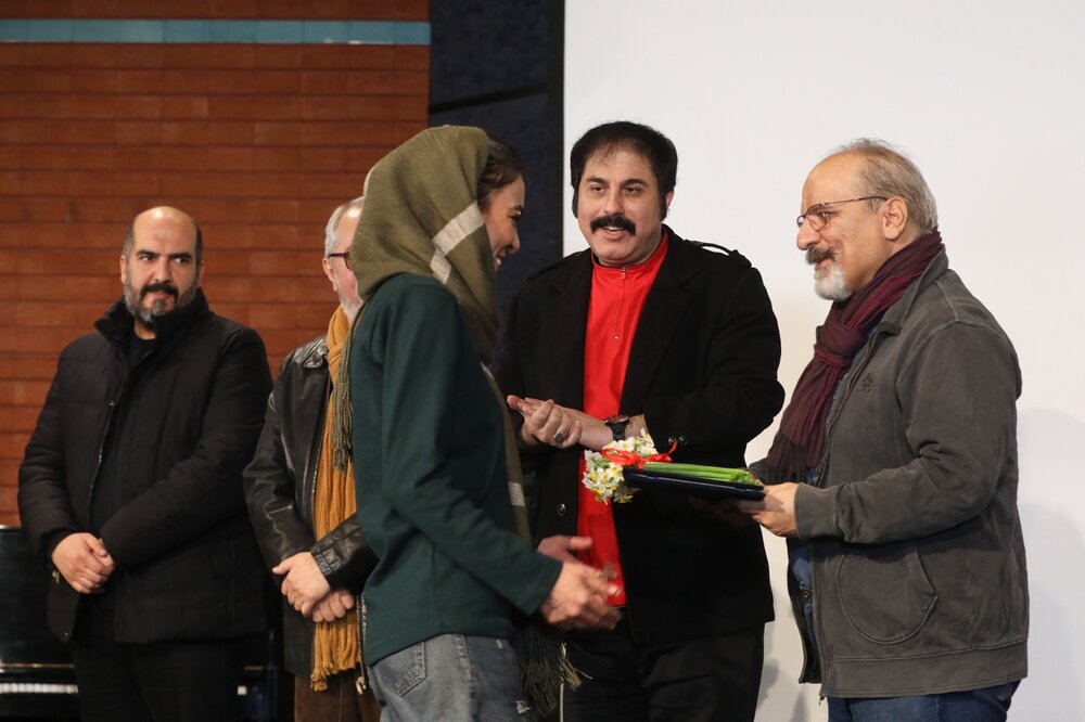 از معرفی برگزیدگان منتقدان تئاتر تا انتشار نسخه ویژه «درخت گلابی»