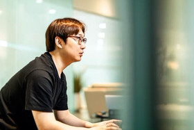 دارنده بالاترین IQ جهان می‌گوید منجی ۱۰ سال دیگر می‌آید!