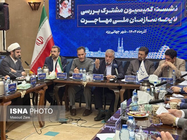 جوکار: اتباع خارجی بر اساس نیاز کشور باید اجازه ورود بگیرند