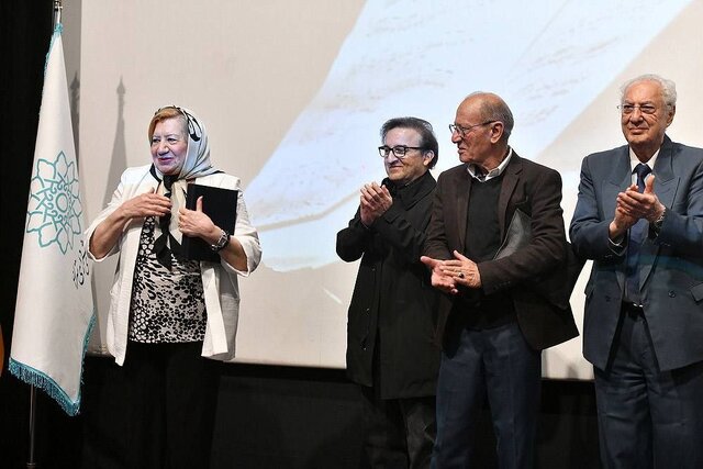 حسین علیزاده: مشکل، موسیقی بازاری و پول کثیف پشت آن است