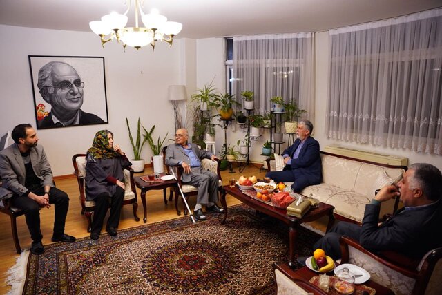 دیدار وزیر فرهنگ با هوشنگ مرادی کرمانی