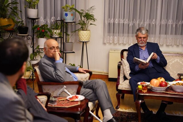 دیدار وزیر فرهنگ با هوشنگ مرادی کرمانی