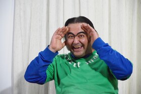 نمایش کمدی «سمیه با من است» در آستارا به روی صحنه رفت