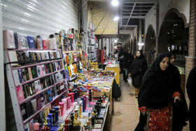 بخشی از پویایی بازار رسولی به حضور دست‌فروش‌ها بازمی‌گردد که در کنار مغازه‌های ثابت، جریان اقتصادی غیررسمی را تقویت می‌کنند