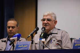 اصغر باقری فر، مدیرعامل سازمان حمل و نقل ریلی شهرداری تبریز در نشست خبری بازدید اصحاب رسانه از خط دو و سه قطار شهری تبریز