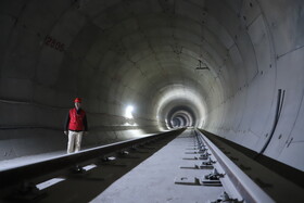 بازدید اصحاب رسانه از خط دو و سه قطار شهری تبریز