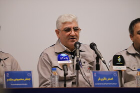 اصغر باقری فر، مدیرعامل سازمان حمل و نقل ریلی شهرداری تبریز در نشست خبری بازدید اصحاب رسانه از خط دو و سه قطار شهری تبریز