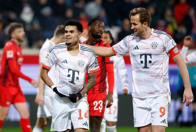 شکست یونایتد و پیروزی بایرن مونیخ در فوتبال اروپا