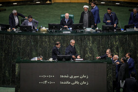 مسعود پزشکیان، رئیس جمهور در صحن علنی مجلس - ۲ دی