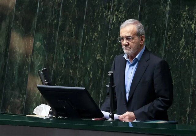 پزشکیان: در وضعیت فعلی اکثر استان‌ها مشکل آب دارند