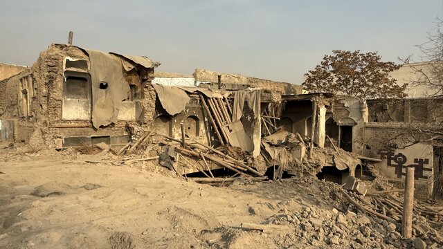 خانه امینلشکر، سهشنبه دوم دیماه ۱۴۰۴ خانه «امینلشکر» را خراب کردند + ویدئو