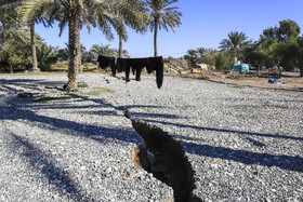 پدیده فرونشست در اثر بارش شدید باران و وقوع سیلاب در روستای هور از روستاهای پایین دست شهرستان فاریاب استان کرمان
