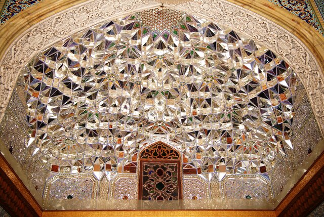 ایران چرا «آینه‌کاری» را ثبت جهانی کرد؟ + ویدئو