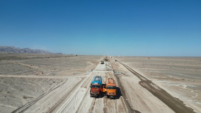 آغاز ساخت ۲۴ کیلومتر بزرگراه در محور خاش-سراوان تا یک ماه آینده