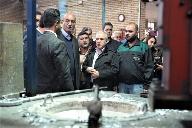 استاندار کرمانشاه: در کنار تولیدکنندگان استان هستیم