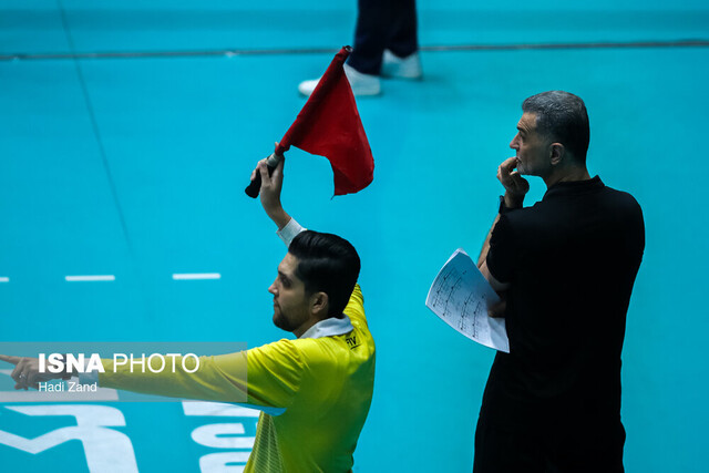عطایی: بازیکن بی‌انضباطی کند و باشگاه ماله بکشد؟/ با مدیرعامل‌ها هم برخورد کنید