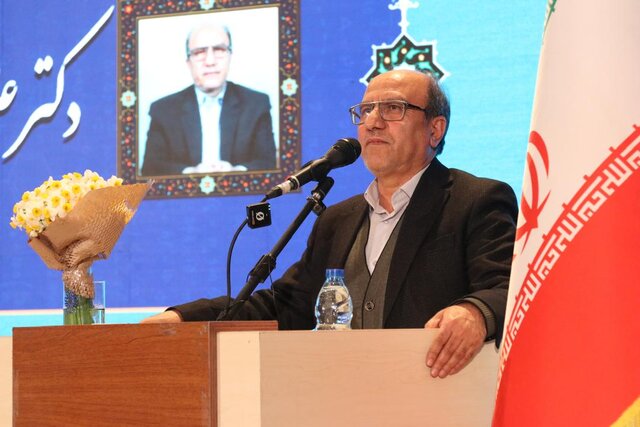 رئیس دانشگاه شیراز: تحقق انتظارات از دانشگاه‌ها بدون حمایت‌های بیرونی ممکن نیست