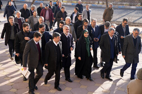 بازدید فرزانه صادق وزیر راه و شهرسازی از آزمون نظام مهندسی در دانشگاه آزاد اسلامی واحد اردبیل