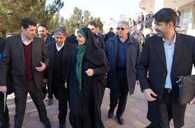 بازدید فرزانه صادق وزیر راه و شهرسازی از آزمون نظام مهندسی در دانشگاه آزاد اسلامی واحد اردبیل