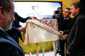 بازدید سید عباس عراقچی، وزیر امور خارجه از نمایشگاه تخصصی فناوری‌های سبز و انرژی پاک 