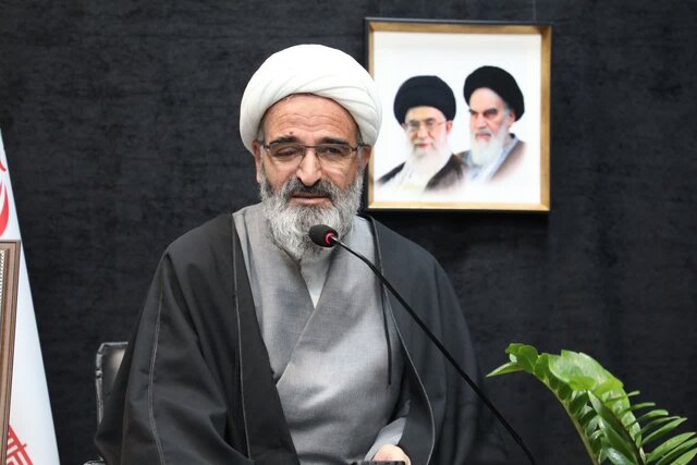  نماینده ولی‌فقیه در استان سمنان: تضعیف دولت خلاف توصیه‌های صریح رهبر معظم است