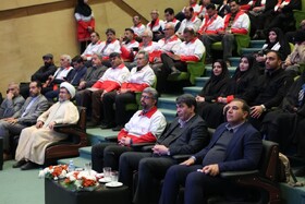 استاندار کرمان: شکوه امروز بم حاصل همبستگی و فداکاری داوطلبان در زلزله است