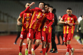 شادی زننده گل اول تیم فوتبال فولاد خوزستان