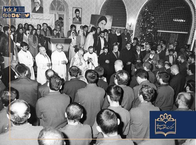 جشن کریسمس اسرای مسیحی عراقی در ایران + تصاویر