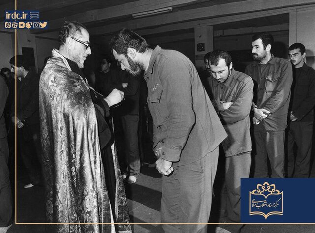 جشن کریسمس اسرای مسیحی عراقی در ایران + تصاویر