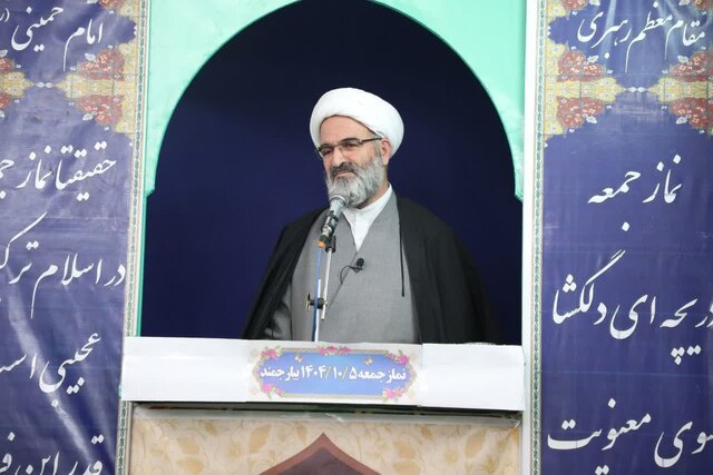 واکنش نماینده ولیفقیه به انتصاب احتمالی اولین استاندار زن در سمنان