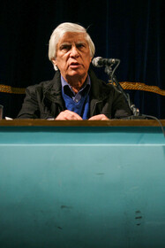 بهرام بیضایی