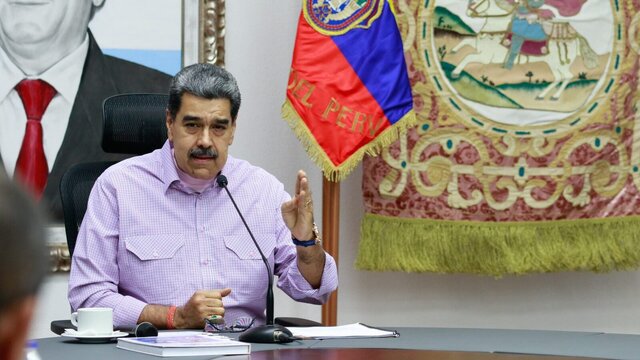 مادورو: آمریکا پروژه‌های شکست‌خورده‌ در ونزوئلا را کنار بگذارد