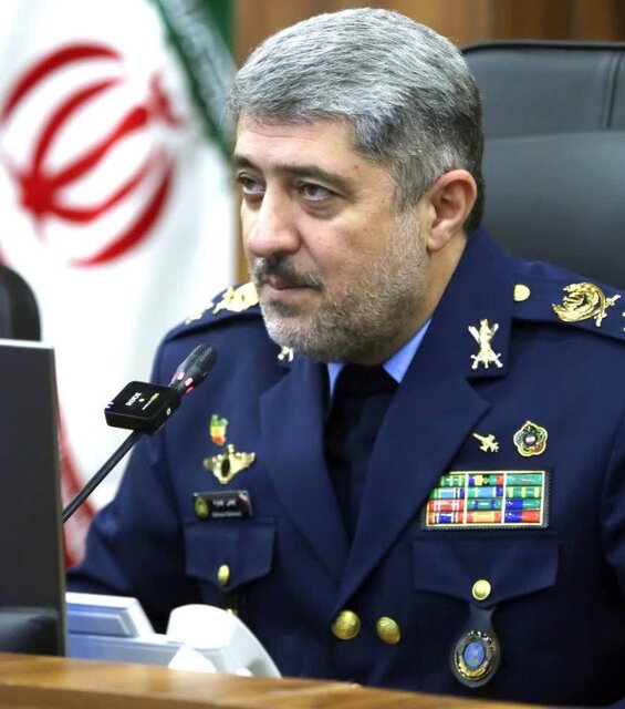 فرمانده نیروی هوایی ارتش :دفاع از میهن وظیفه‌ای مشترک برای همه ایرانیان است