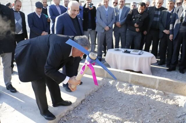 خانه تشکل‌های اتاق بازرگانی استان سمنان کلنگ‌زنی شد