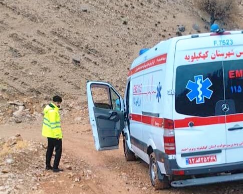 نجات جان کودک لودابی در عملیات نفسگیر ۳ ساعته پس از آتشسوزی منزل