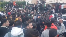 حمله نیروهای الجولانی به معترضان سوری