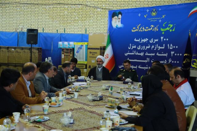 امام جمعه سمنان: تمام دستگاه‌ها در کاهش فشار اقتصادی بر مردم وظیفه دارند