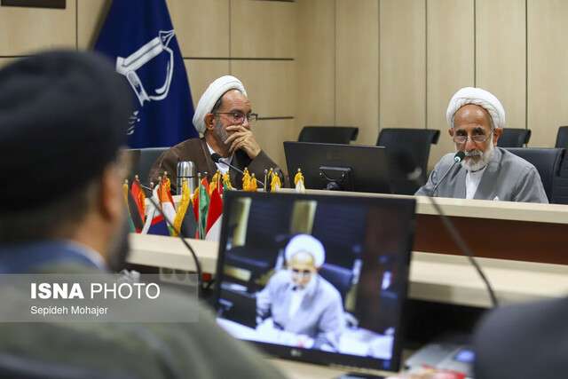 توجه&nbsp;آیت‌الله واعظ‌زاده خراسانی بر روابط بین‌المللی دانشگاه