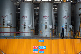 در این برج ها بخار به آب کندانس تبدیل شده و انرژی خود را به شربت داده و جهت تغلیظ آن استفاده می شود.