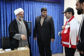 لباس هلال‌احمر نماد آرامش و تسکین در شرایط بحرانی‌ است