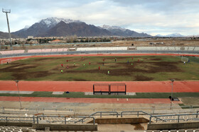 این ورزشگاه قرار است در قالب ماده ۲۷ به بخش خصوصی واگذار شود تا مشکلات آن برطرف و آماده برگزاری مسابقات شودبرگزاری جشنواره‌ها و به‌ویژه مسابقات سوارکاری در این مجموعه، موجب تخریب کامل زمین چمن و خروج آن از استانداردهای حرفه‌ای شده است .