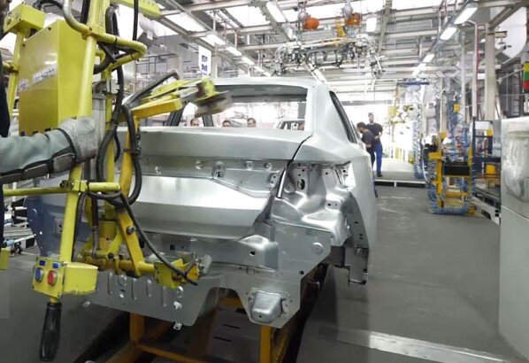 بررسی فنی یک بحث داغ درباره تارا؛ چرا بدنه خودروهای جدید متفاوت رفتار می‌کند؟