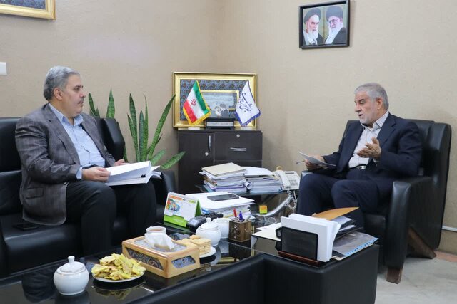 تالاب پساب یزد؛ گنجی رهاشده در کویر یا معضلی که نفس شهر را تنگ کرده است؟